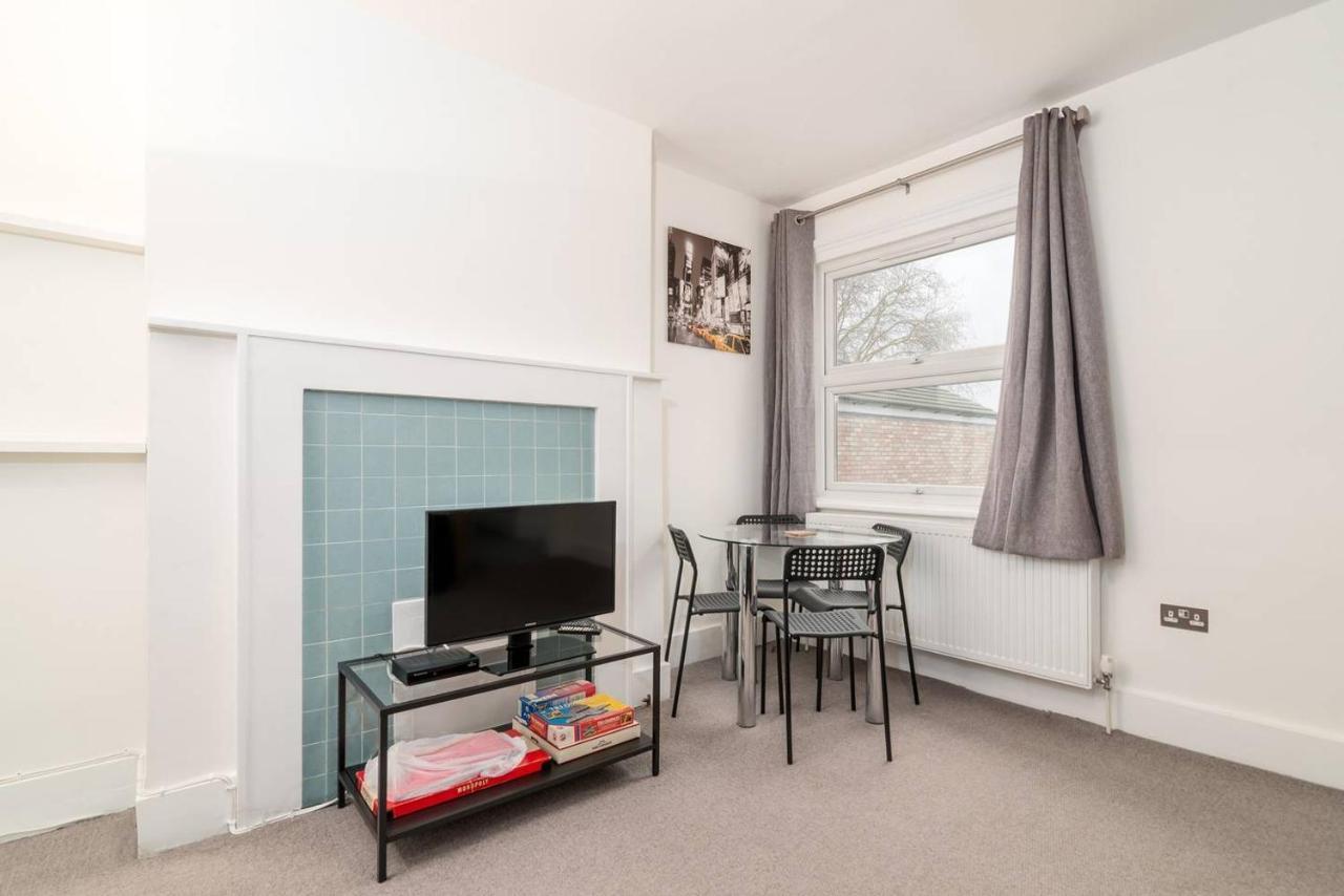 Guestready - Modern 2-Bed For 4 In Golders Green! ロンドン エクステリア 写真