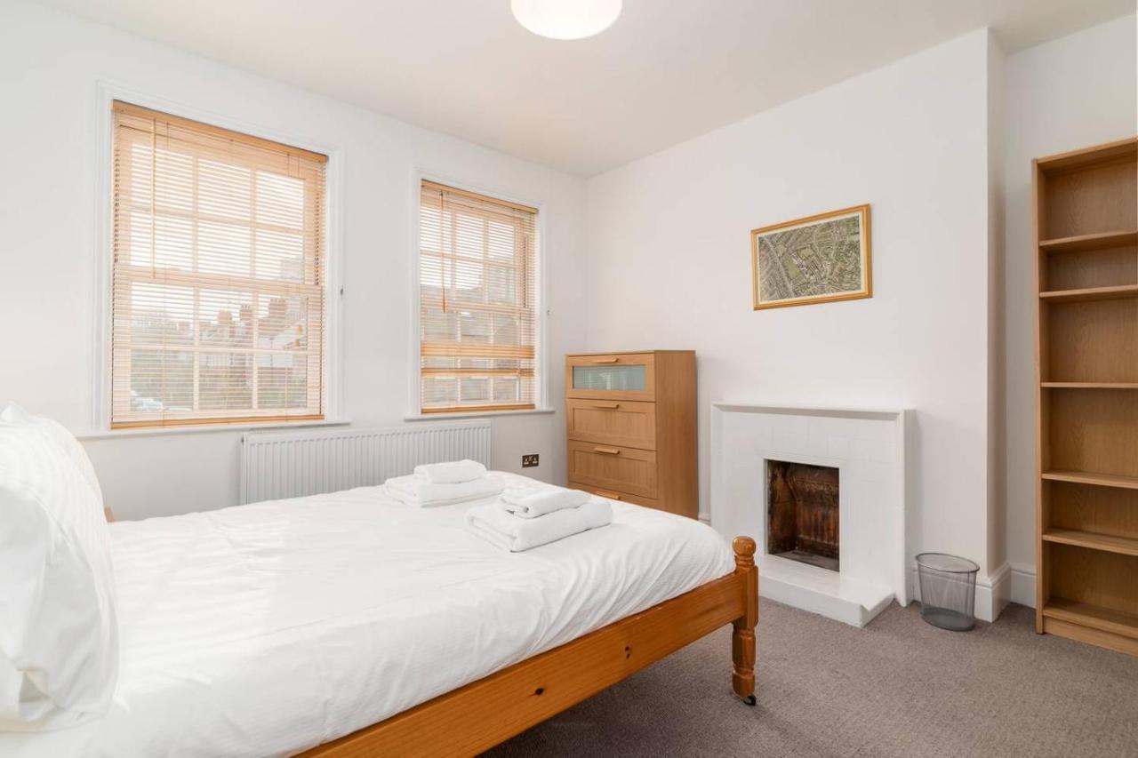 Guestready - Modern 2-Bed For 4 In Golders Green! ロンドン エクステリア 写真